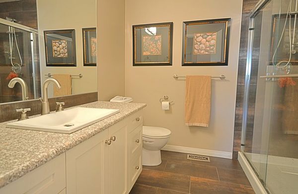 Main Bathroom