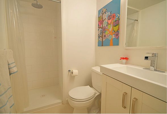 2nd Bathroom